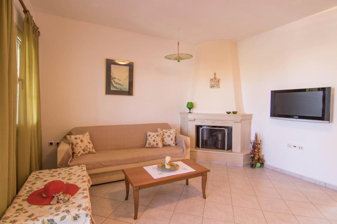 Fedra Apartments, View, Free Parking, 2Mins To Beach Palekastro Buitenkant foto