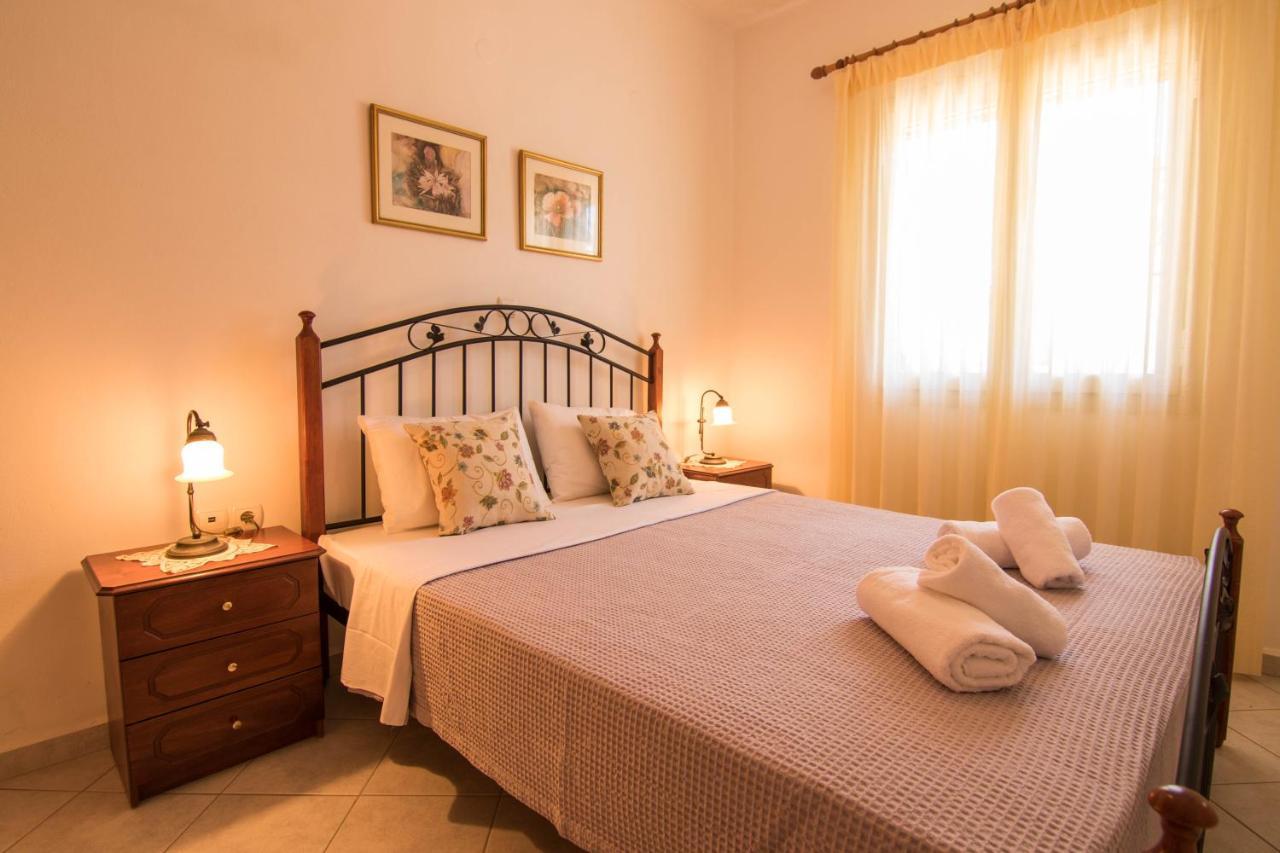 Fedra Apartments, View, Free Parking, 2Mins To Beach Palekastro Buitenkant foto